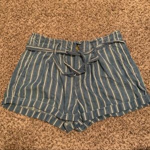 American Eagle Blue and White Striped Tie Shorts